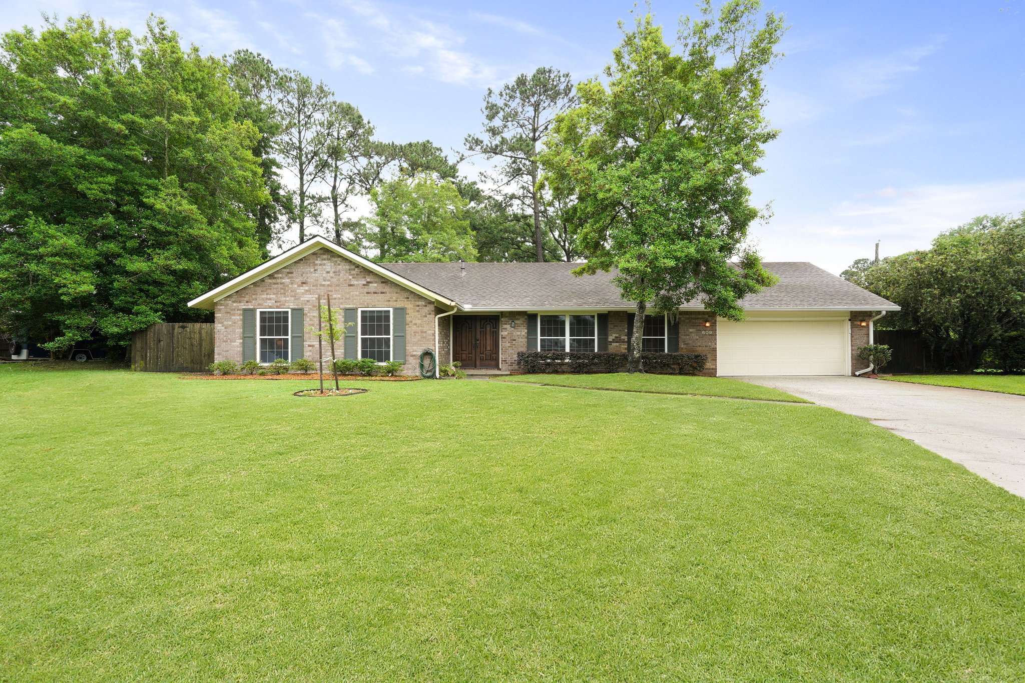 609 Indigo Circle