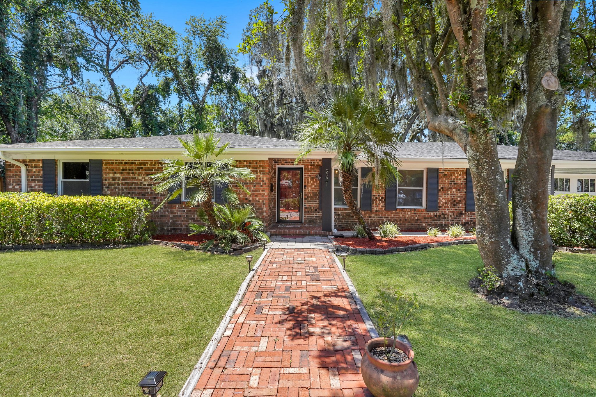 2221 Bonaventure Road